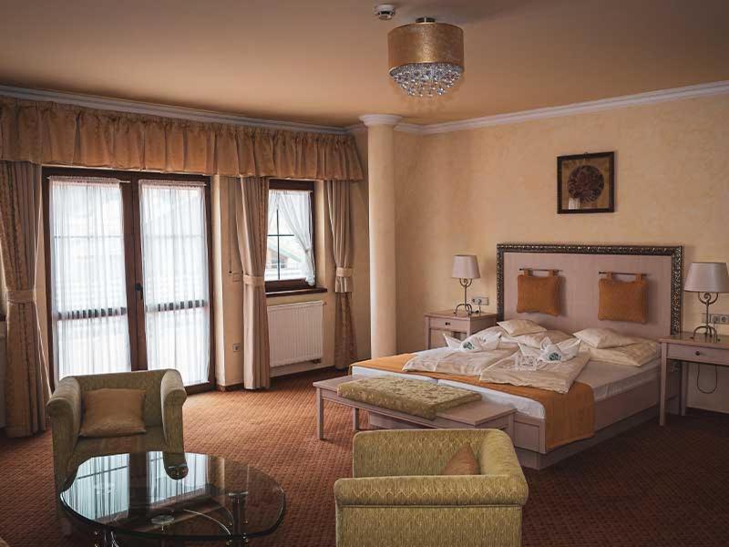 Hetkuti Wellness Hotel Mór Extérieur photo